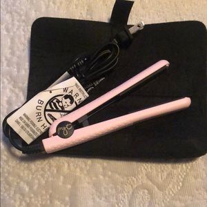 PYT mini travel flat iron
